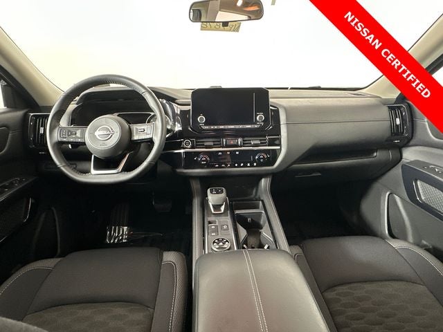 2023 Nissan Pathfinder SV Black Package