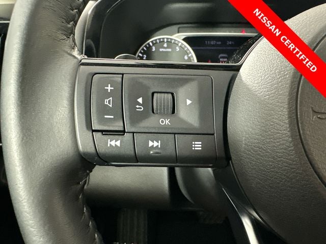 2023 Nissan Pathfinder SV Black Package