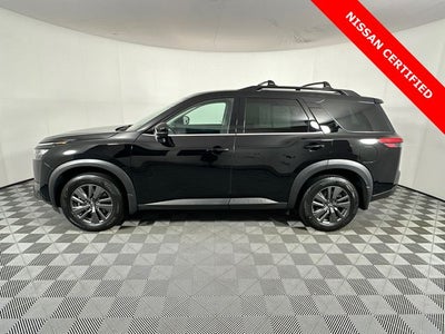 2023 Nissan Pathfinder SV Black Package