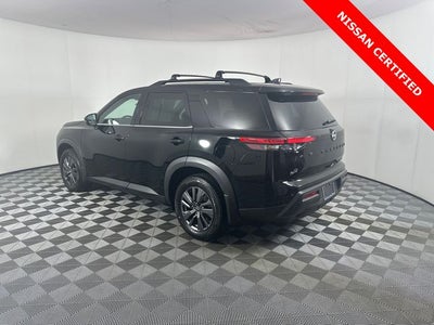 2023 Nissan Pathfinder SV Black Package