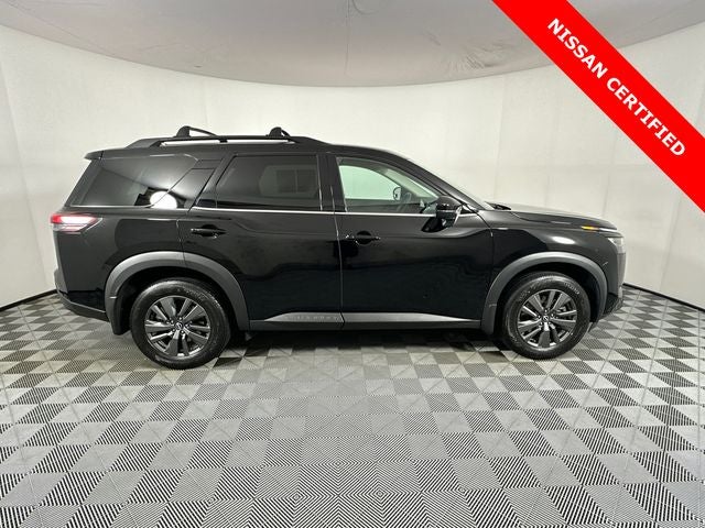 2023 Nissan Pathfinder SV Black Package