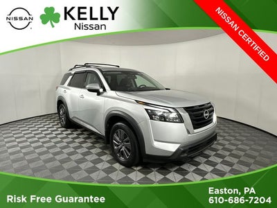 2024 Nissan Pathfinder SV