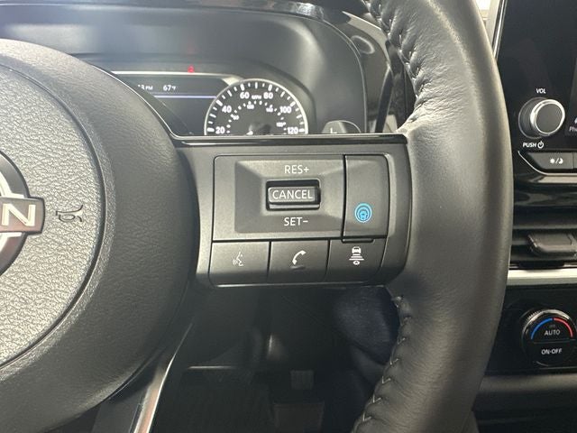 2023 Nissan Pathfinder SV Premium Package