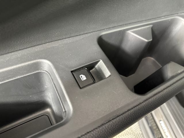 2023 Nissan Pathfinder SV Premium Package