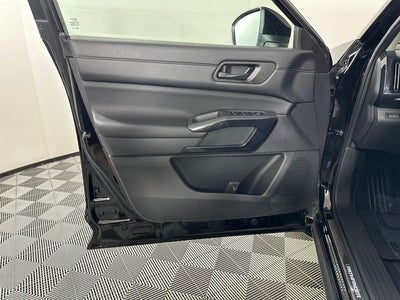 2023 Nissan Pathfinder SV Premium Package