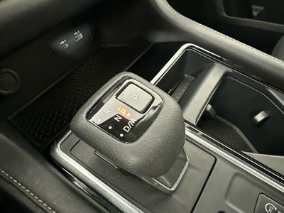 2023 Nissan Pathfinder SV Premium Package