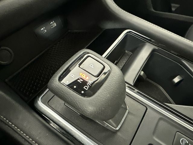 2023 Nissan Pathfinder SV Premium Package