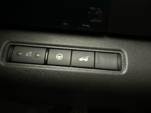 2023 Nissan Pathfinder SV Premium Package