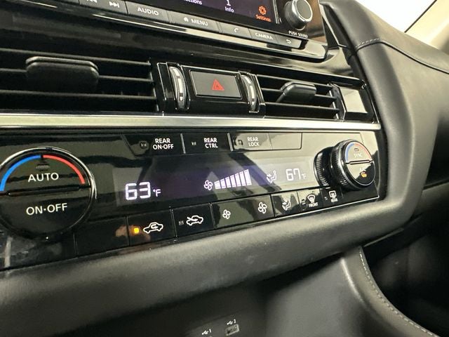2023 Nissan Pathfinder SV Premium Package