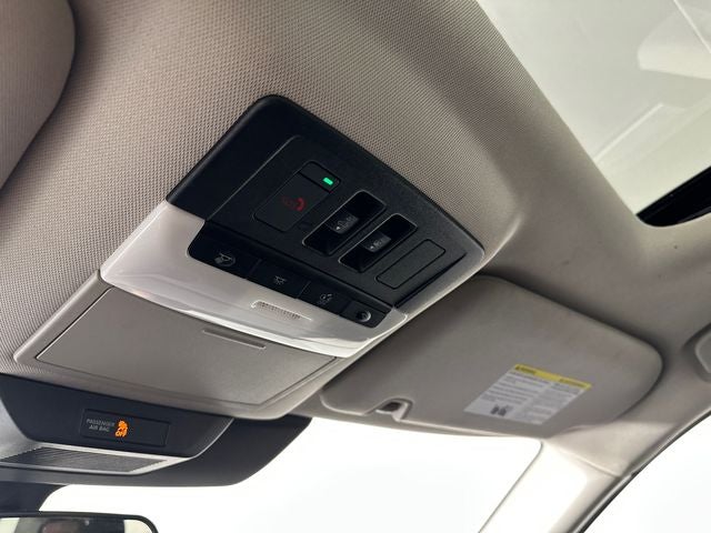 2023 Nissan Pathfinder SV Premium Package
