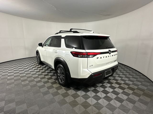 2023 Nissan Pathfinder SV Premium Package
