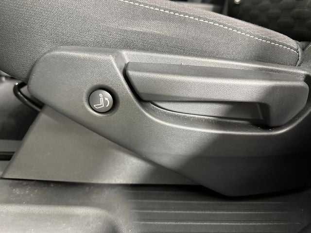 2023 Nissan Pathfinder SV Premium Package