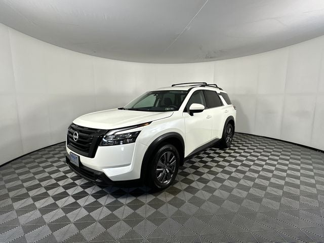 2023 Nissan Pathfinder SV Premium Package