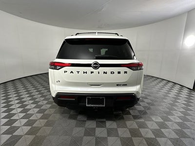 2023 Nissan Pathfinder SV Premium Package