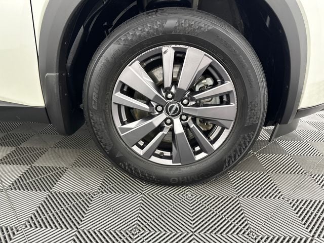 2023 Nissan Pathfinder SV Premium Package