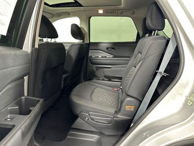 2023 Nissan Pathfinder SV Premium Package