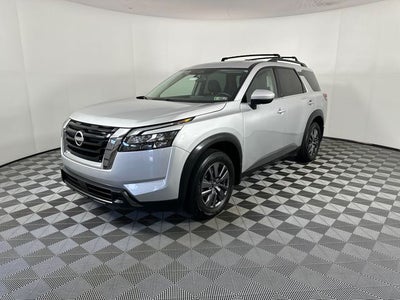 2023 Nissan Pathfinder SV Premium Package