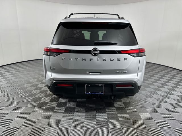 2023 Nissan Pathfinder SV Premium Package