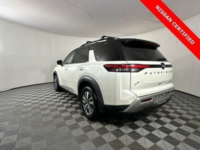 2023 Nissan Pathfinder SL