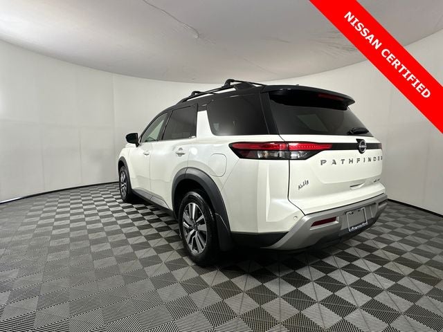 2023 Nissan Pathfinder SL