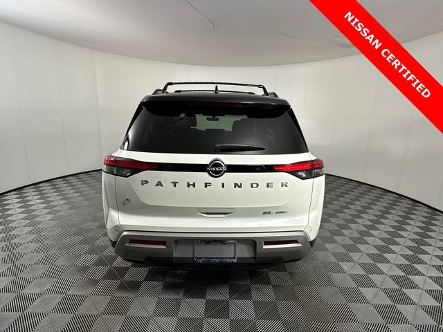 2023 Nissan Pathfinder SL