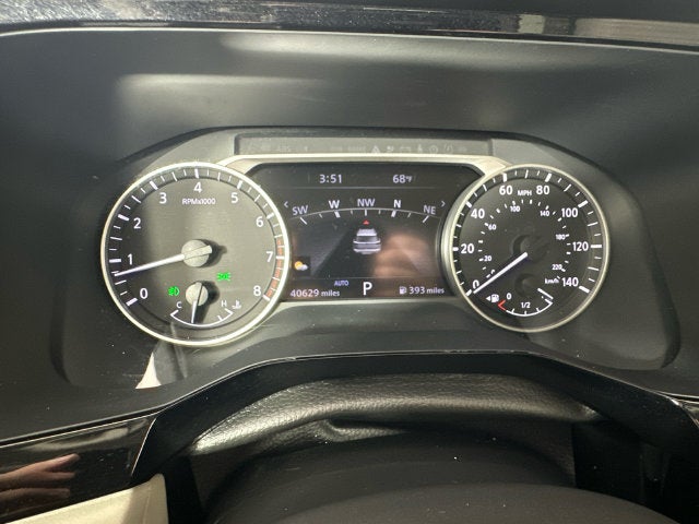 2023 Nissan Pathfinder SL