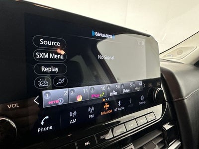 2022 Nissan Pathfinder SL Premium Package