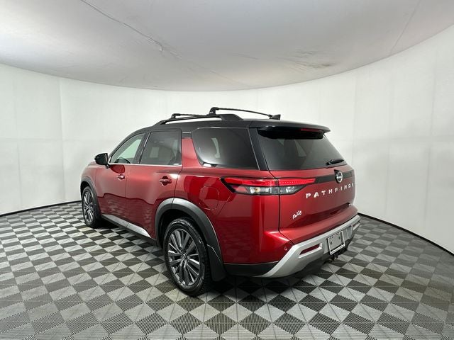 2022 Nissan Pathfinder SL Premium Package