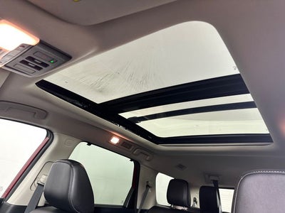 2022 Nissan Pathfinder SL Premium Package