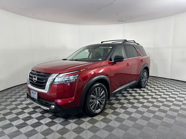 2022 Nissan Pathfinder SL Premium Package