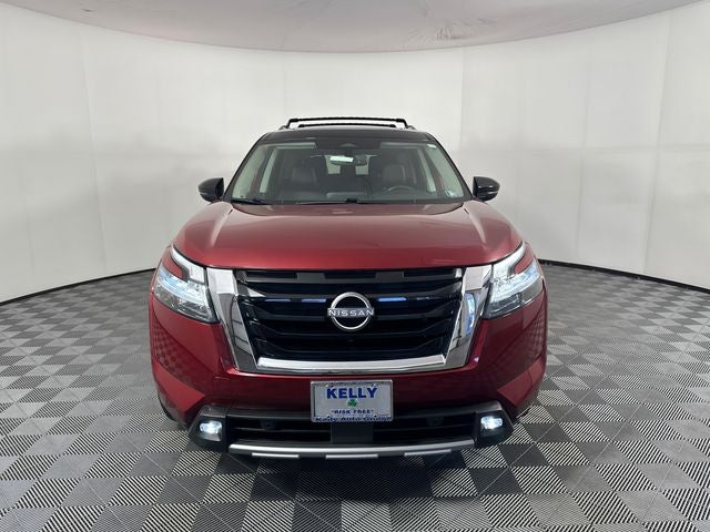 2022 Nissan Pathfinder SL Premium Package