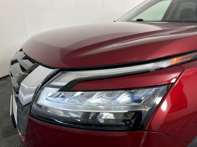 2022 Nissan Pathfinder SL Premium Package