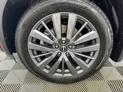 2022 Nissan Pathfinder SL Premium Package