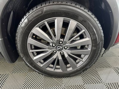 2022 Nissan Pathfinder SL Premium Package