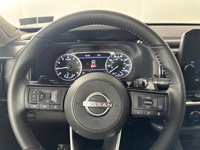 2023 Nissan Pathfinder SL Premium Package
