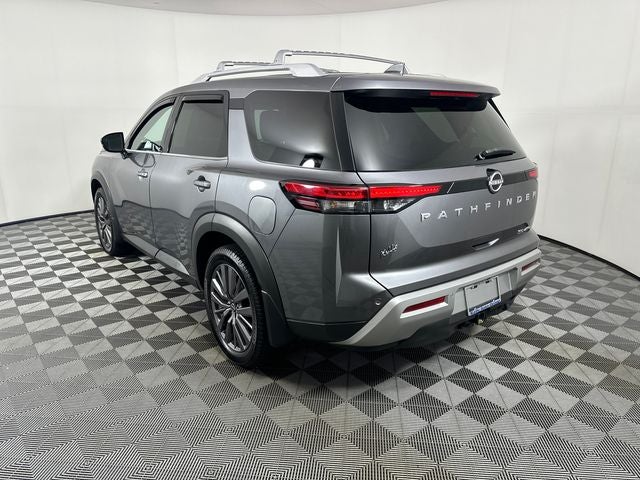 2023 Nissan Pathfinder SL Premium Package