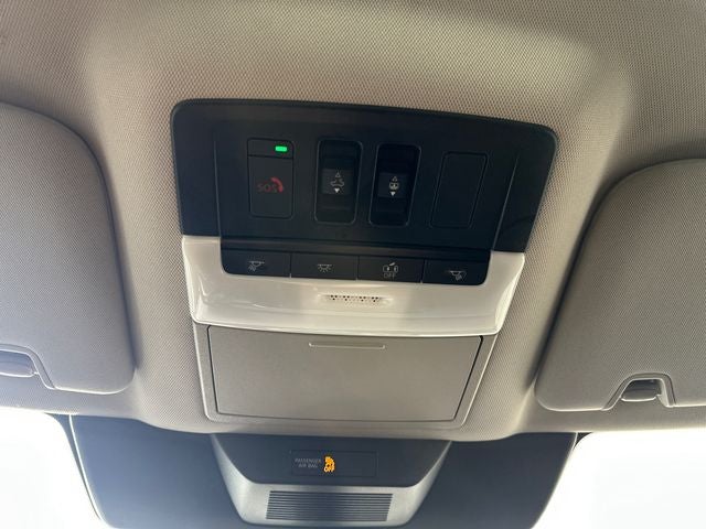 2023 Nissan Pathfinder SL Premium Package
