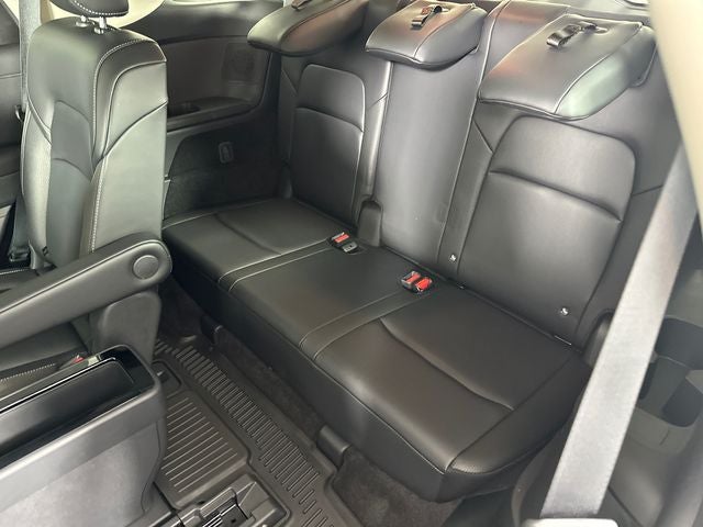 2023 Nissan Pathfinder SL Premium Package