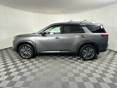 2023 Nissan Pathfinder SL Premium Package