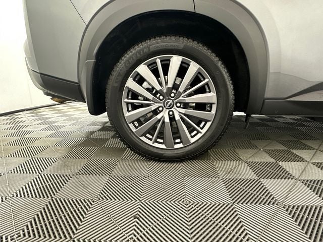2023 Nissan Pathfinder SL Premium Package