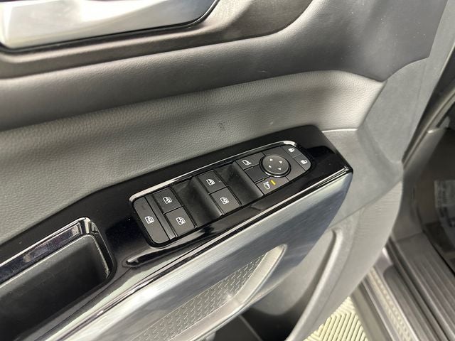 2023 Nissan Pathfinder SL Premium Package