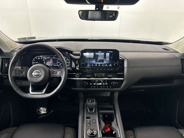 2023 Nissan Pathfinder SL Premium Package