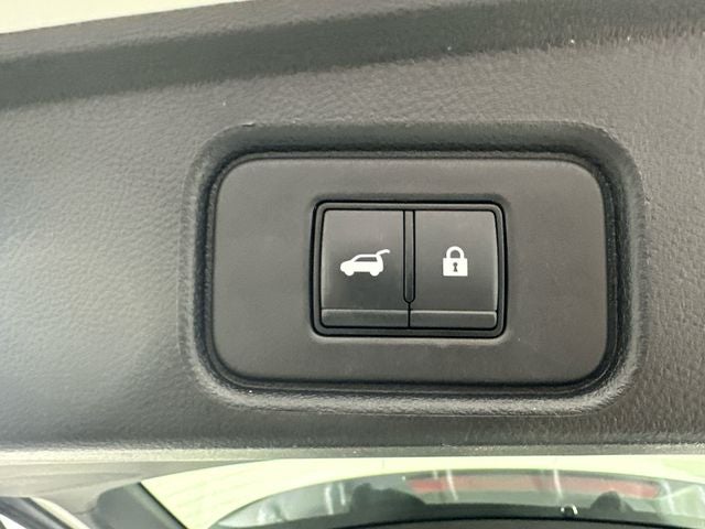 2023 Nissan Pathfinder SL Premium Package