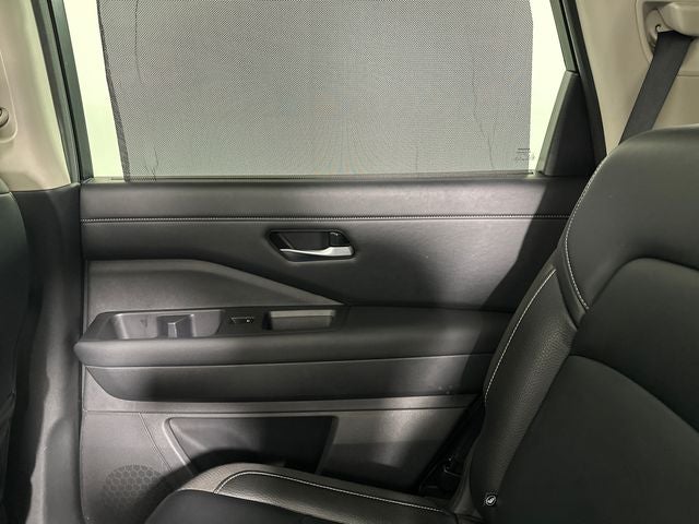 2023 Nissan Pathfinder SL Premium Package