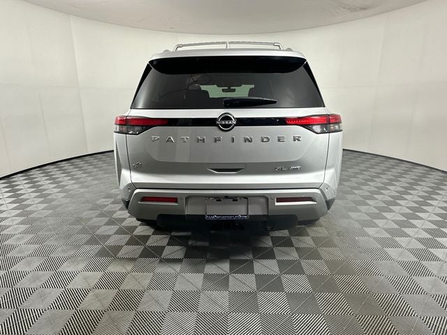 2023 Nissan Pathfinder SL Premium Package