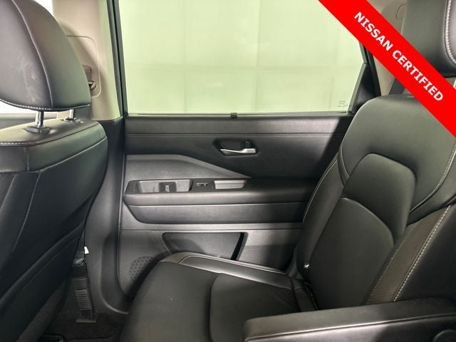 2023 Nissan Pathfinder SL Premium Package