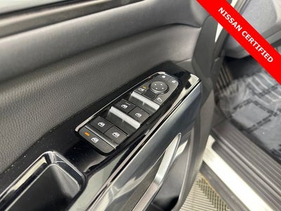 2023 Nissan Pathfinder SL Premium Package