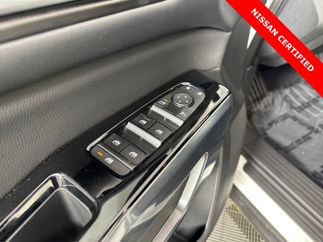 2023 Nissan Pathfinder SL Premium Package