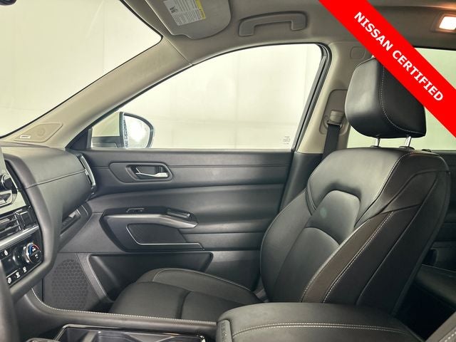 2023 Nissan Pathfinder SL Premium Package