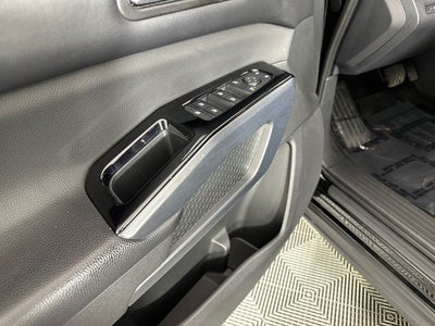 2023 Nissan Pathfinder SL Premium Package